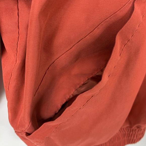 Weatherproof Small Orange Pullover Wind Water - Picture 2 of 6